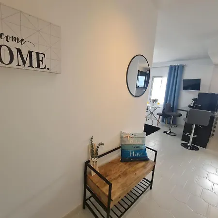 Precioso Con Piscinas Y Vistas Al Mar. Apartment *
